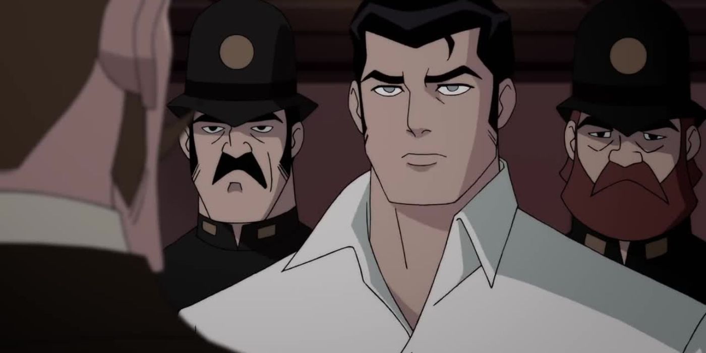 Bruce Wayne (Bruce Greenwood) debout devant les policiers de Gotham by Gaslight