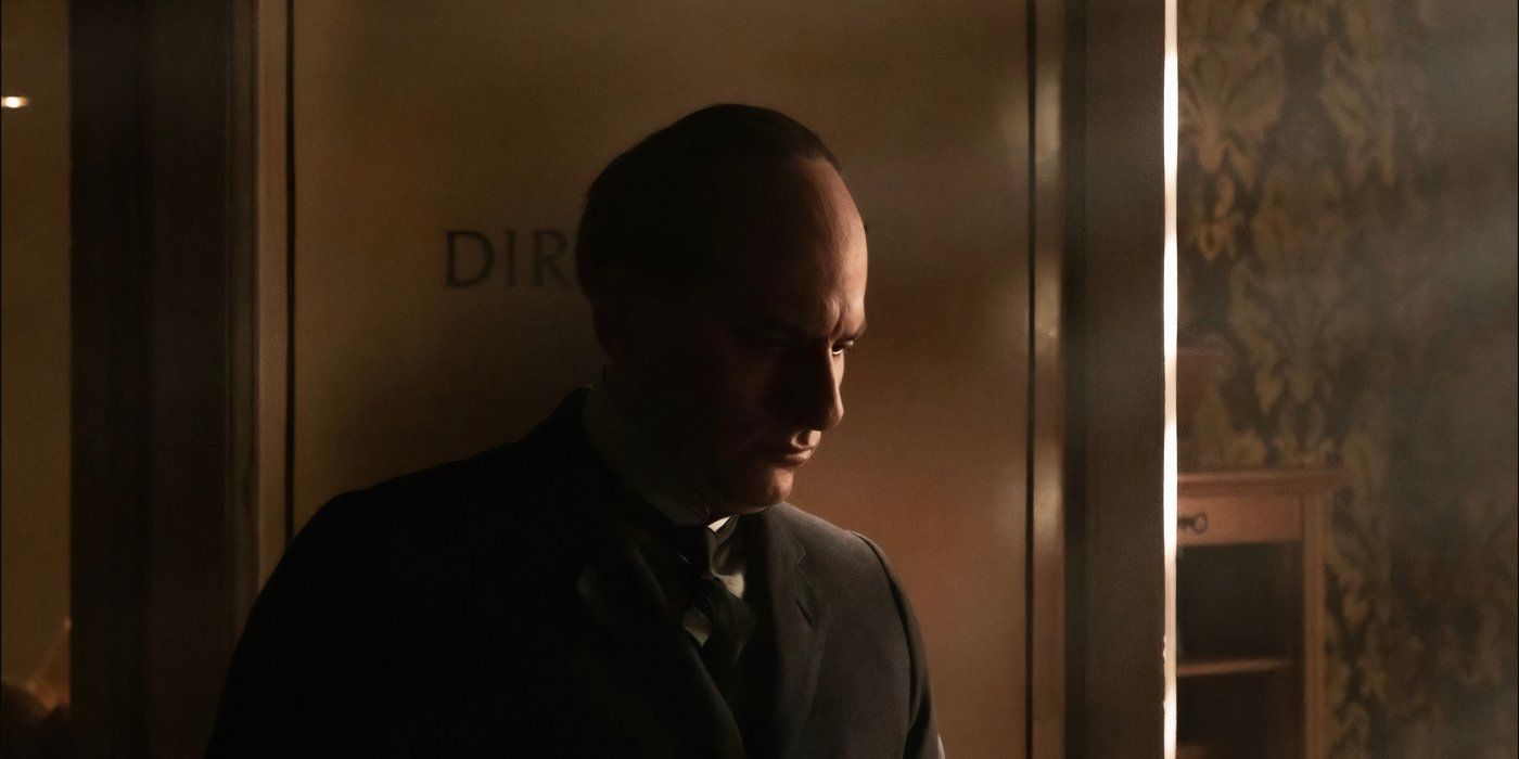 Luca Marinella dans le rôle de Benito Mussolini dans M. Le Fils du Siècle