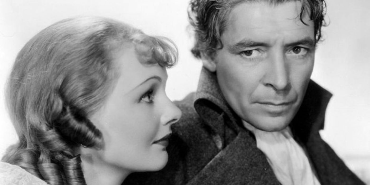 Elizabeth Allan dans le rôle de Lucie regardant Ronald Colman dans le rôle de Sydney dans Un conte de deux villes