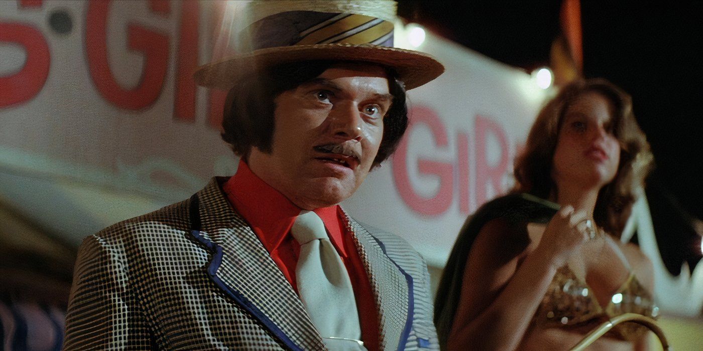 Un bonimenteur de foire dans « The Funhouse »